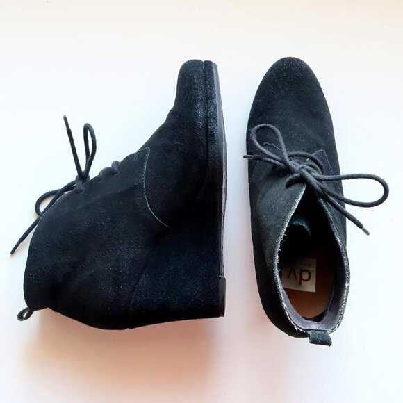 Dolce Vita Black Suede Leather Wedge Heel Lace Up Ankle Boots / Booties Size 9.5 - Picture 12 of 16
